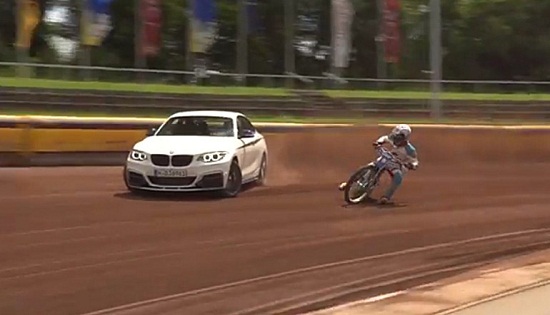 BMW M235i và xe đua drift suốt 5 giờ